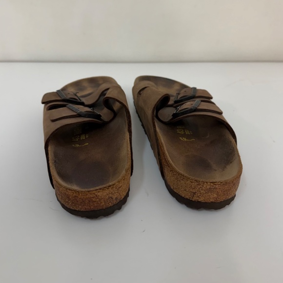Sandals_&_Flip_Flops